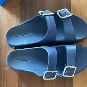 J/Slides platform slide. Size 9. Good condition